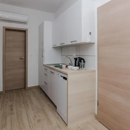 Lägenhet Budimir 6 By Interhome