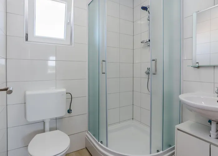 Lägenhet Budimir 6 By Interhome Vir